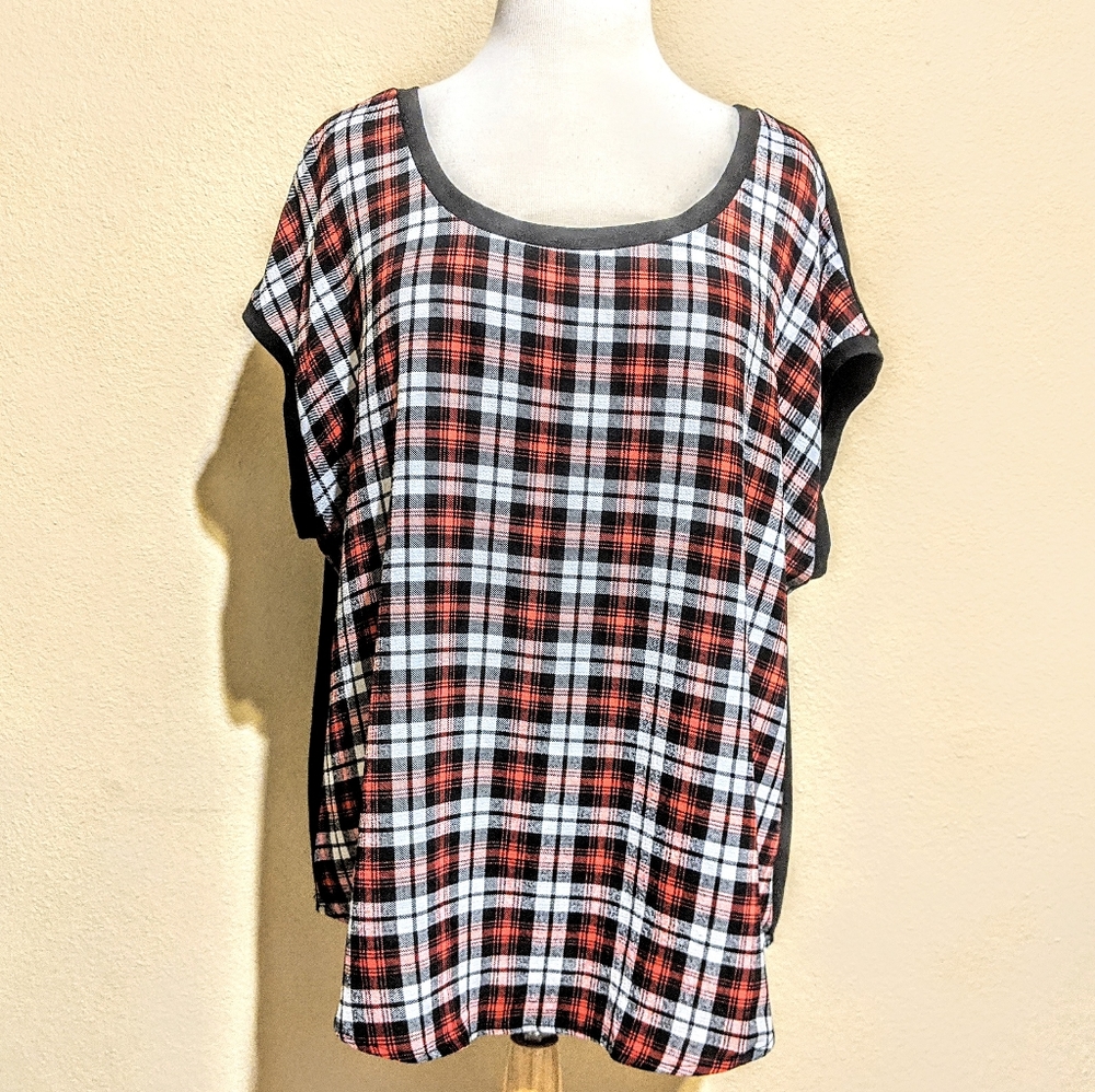 3/$15 TORRID Plaid shirt sleeve blouse (1X) - Picture 5 of 8